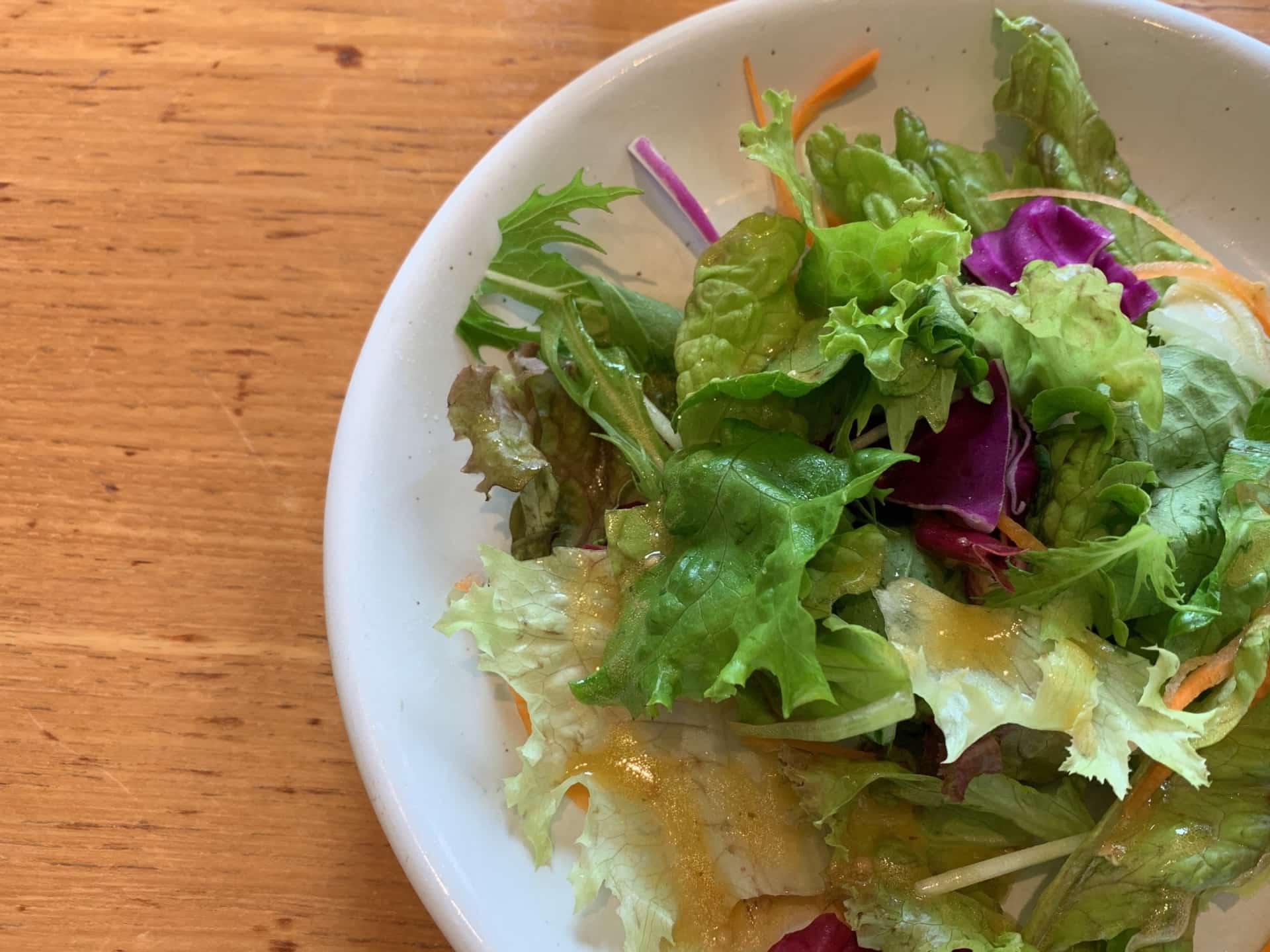 ドレッシングサラダ